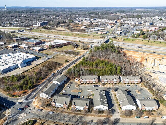 Building Photo - 4276 Sutwick Dr