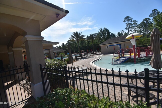 Building Photo - 70200 Roseapple Ct