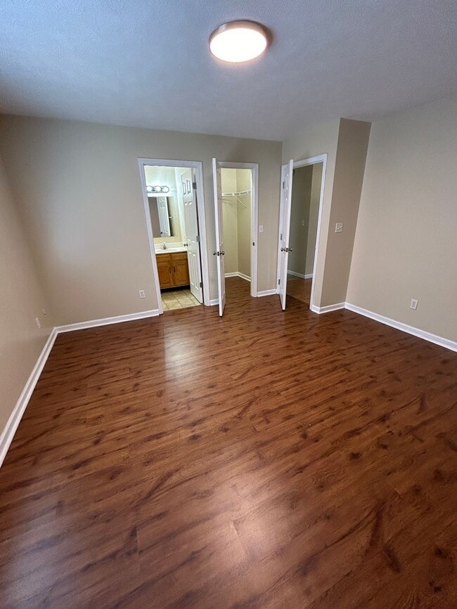 Building Photo - 940 Water St