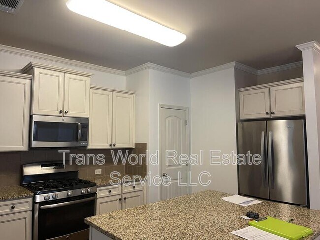 Building Photo - 765 Westmoreland Ln NE