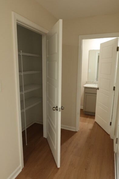 Building Photo - 300 Tuscany Cir