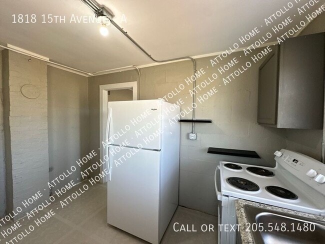 Building Photo - 1818 15th Ave