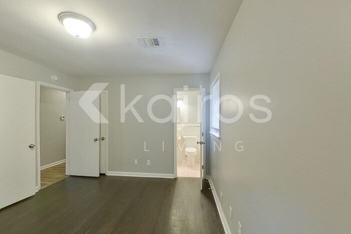 Building Photo - 3806 Marie Cook Dr