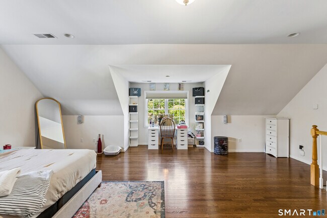 Building Photo - 181 Marthas Way