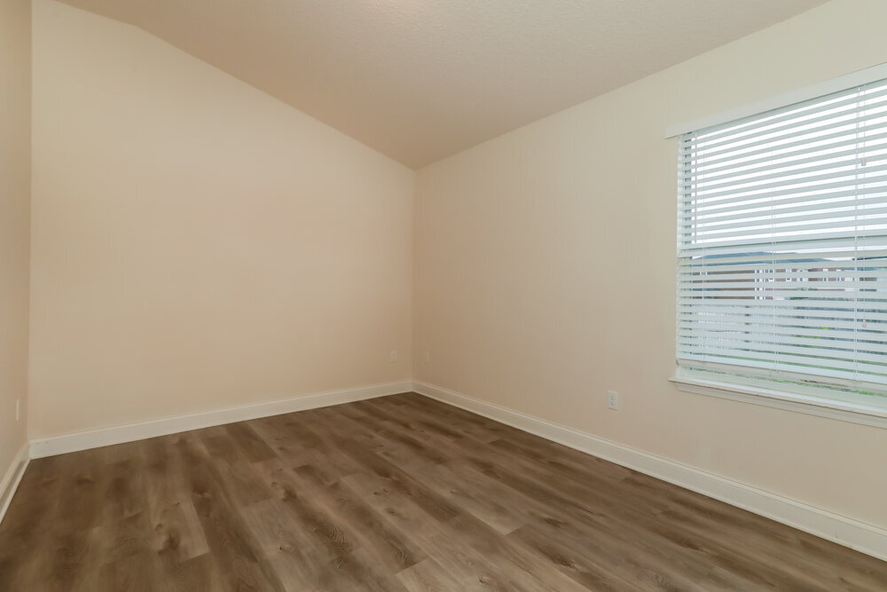 Building Photo - 3074 Zeyno Dr