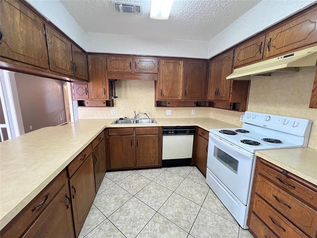 Building Photo - 6403 San Juan Ave