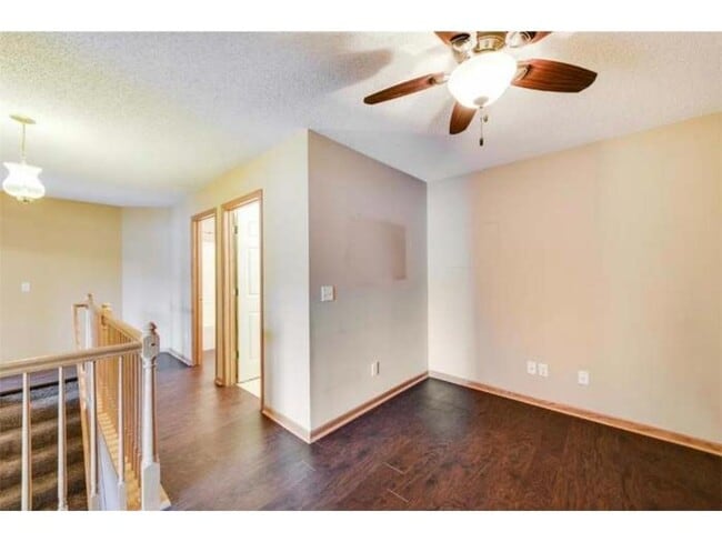 Building Photo - 1604 Liberty Cir