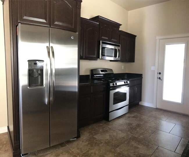 Building Photo - 3677 Grand Cayman Ln