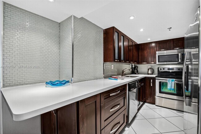 Building Photo - 2401 Collins Ave