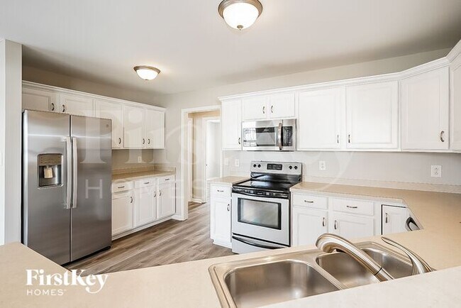 Building Photo - 3709 Meadow Ridge Ln