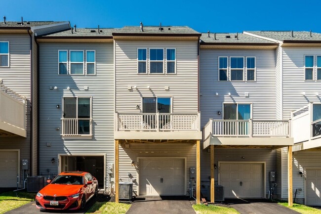 Building Photo - 3929 Small Roundtop Rd
