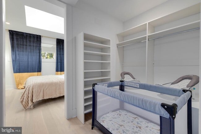 Building Photo - 528 N 22nd St