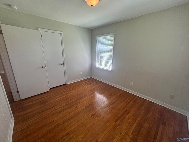 Building Photo - 312 Orange Cir