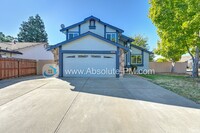 Building Photo - Amazing 4 Bed / 3 Bath Home in the Highly ...