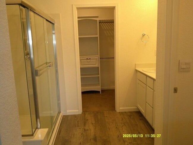 Building Photo - 670 Wisteria Ln
