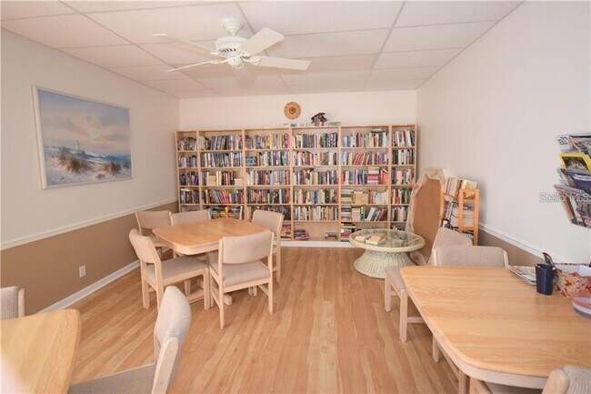Building Photo - 3123 39th St S