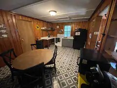 Building Photo - 1472 Hawk Mountain Rd