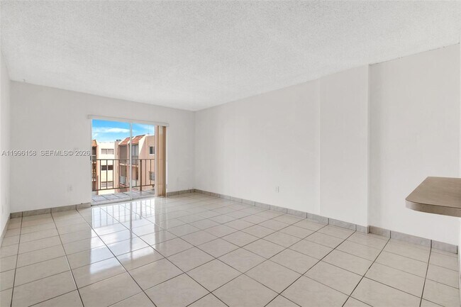 Building Photo - 6130 W 19th Ave