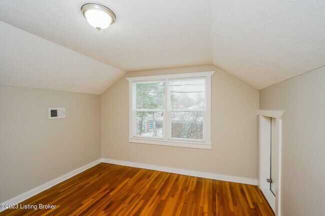 Building Photo - 4200 Berkshire Ave