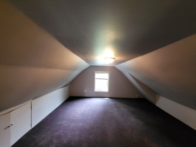 Building Photo - Secluded 4-Bedroom Carriage House with Workshop on Private Road