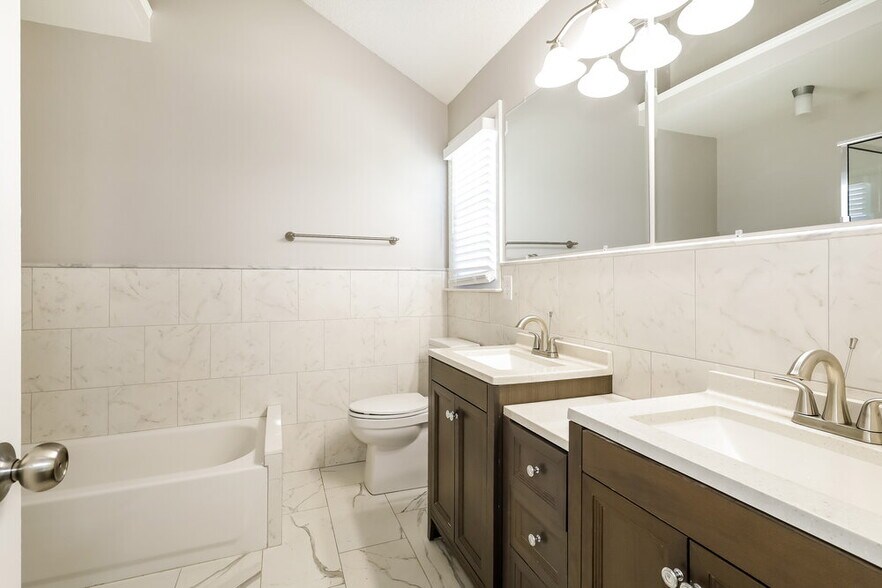 Building Photo - 14913 Forest Mist Way