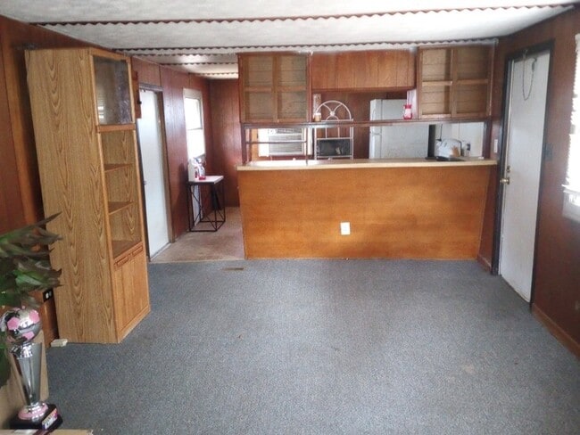 Building Photo - 1 Bedroom 1 Bathroom