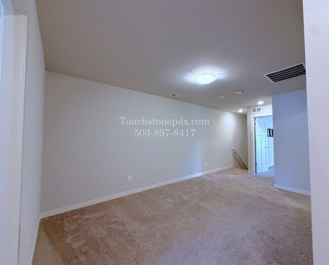 Building Photo - RECEIVE $500 OFF! READY NOW! CALL TODAY! Modern Hillsboro Townhome with AC, Electric Fireplace, a...