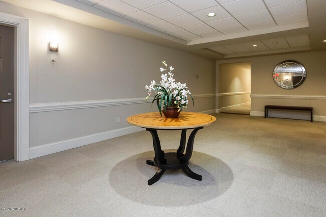 Building Photo - 510 Glenwood Ave