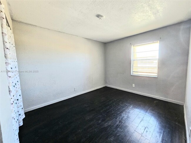 Building Photo - 2629 NW 60th Way