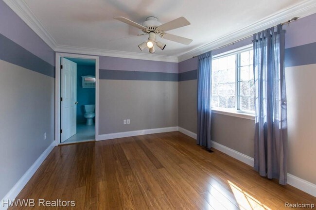 Building Photo - 1899 Hunt Club Dr