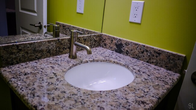 Building Photo - 2215 E John St