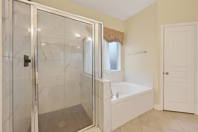 Building Photo - 14419 Manorbier Ln