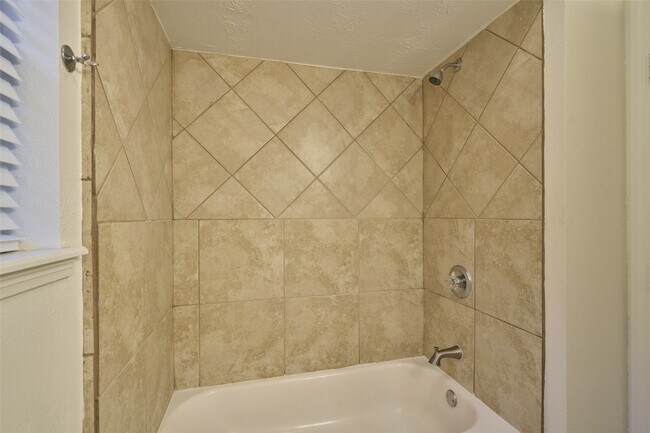 Building Photo - 11616 Timberwild St