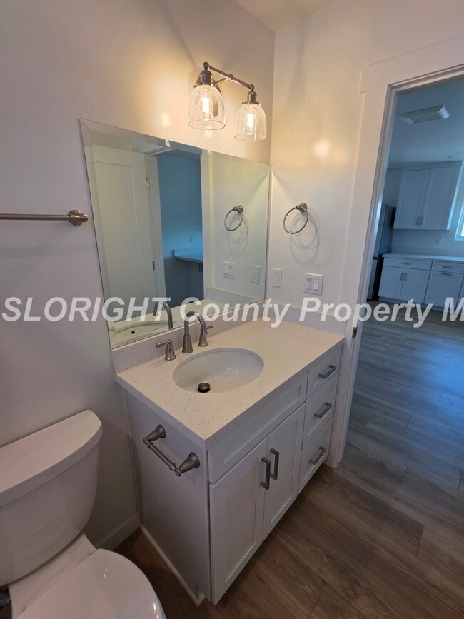 Building Photo - AVAILABLE NOW - 1 Bed, 1 Bath Morro Bay Apartment with Ocean View