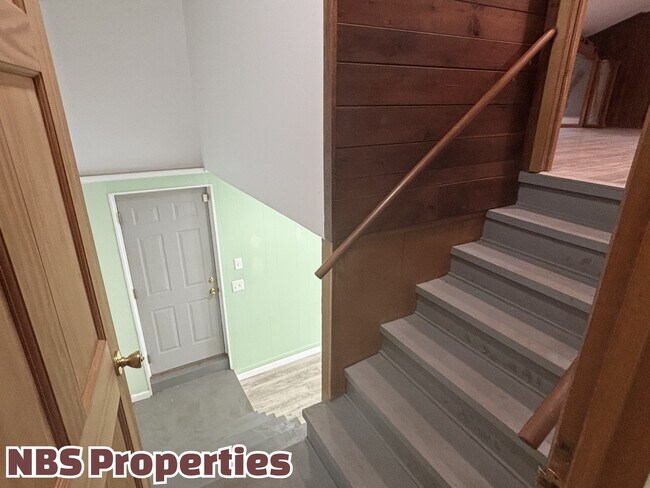 Building Photo - 6919 Haverhill Dr NW