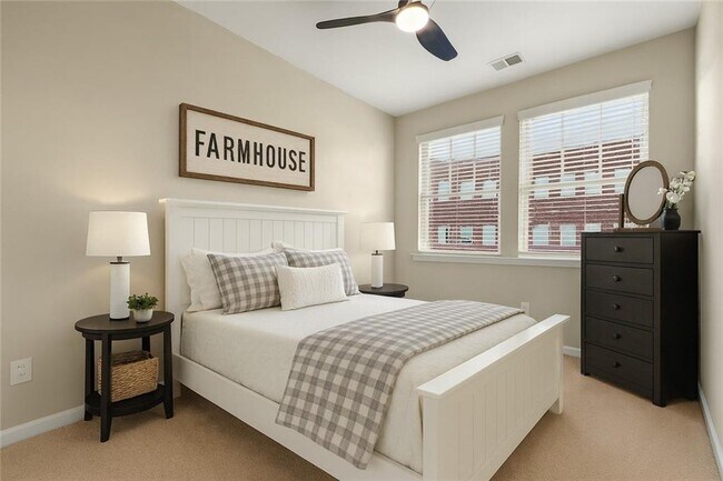 Building Photo - 6023 Skellig St