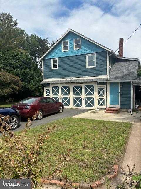 Building Photo - 16 Oak St