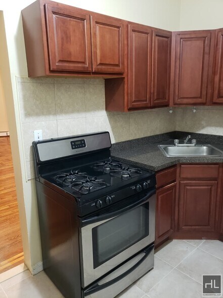 Building Photo - MELVILLE STREET