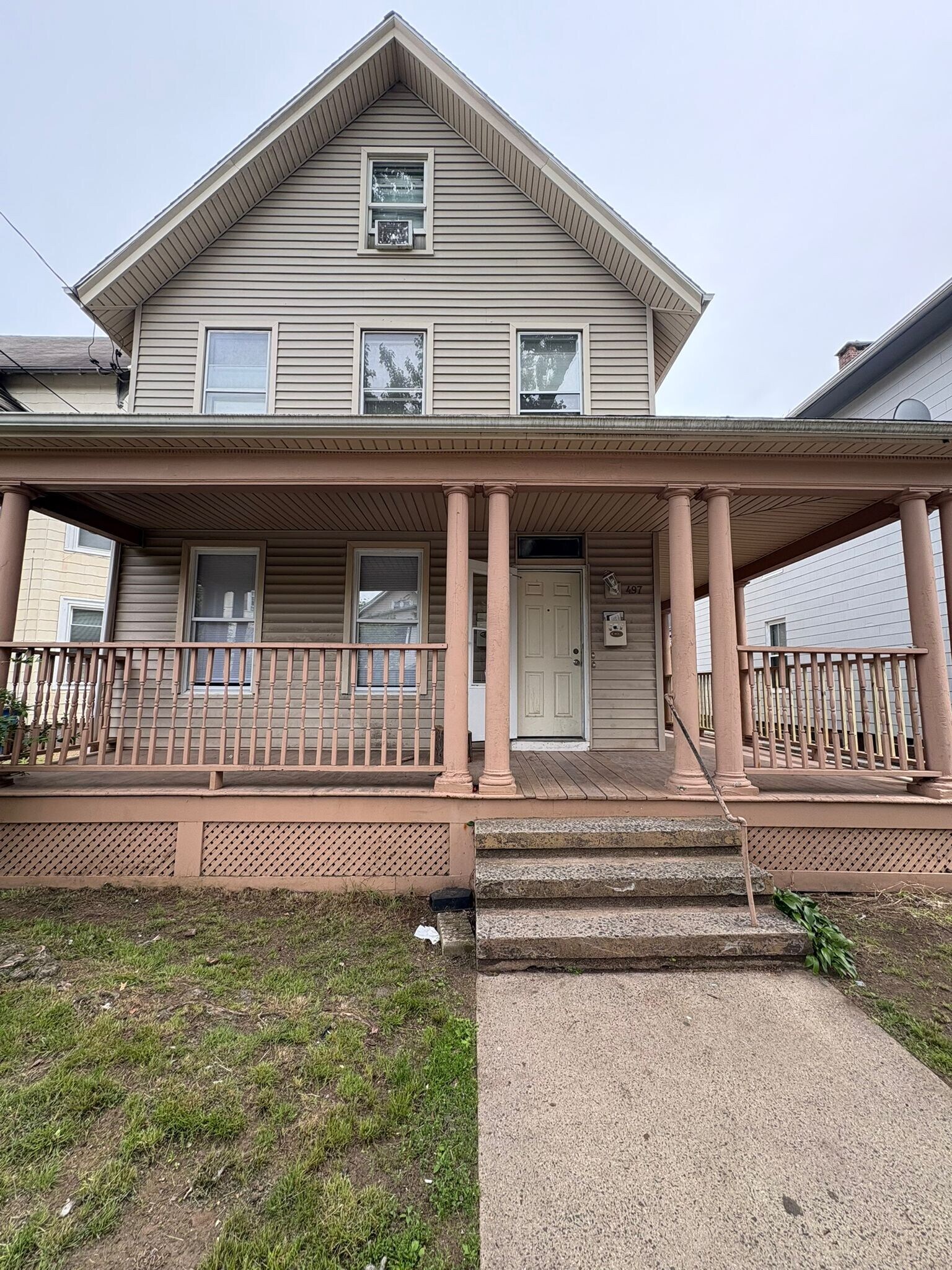 Building Photo - 497 Winthrop Ave