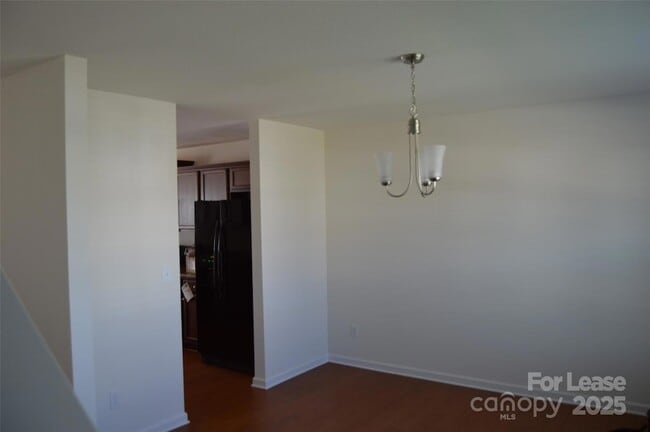 Building Photo - 117 Quail Springs Rd