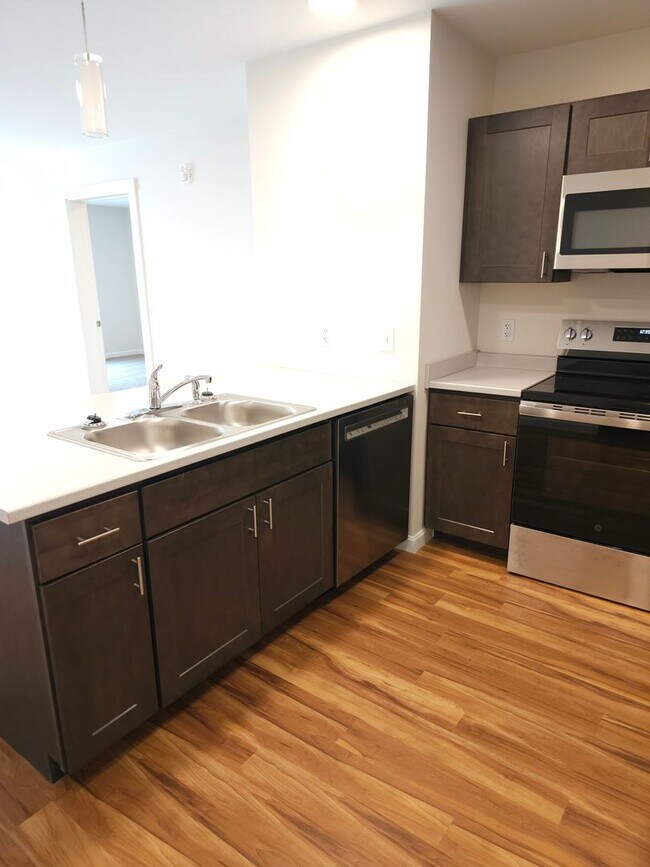 Building Photo - Village at Autumn Pond II: Newly Constructed 2 Bedroom/ 2 Bathroom with Balcony