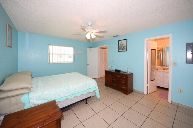 Building Photo - 11824 Bayonet Ln