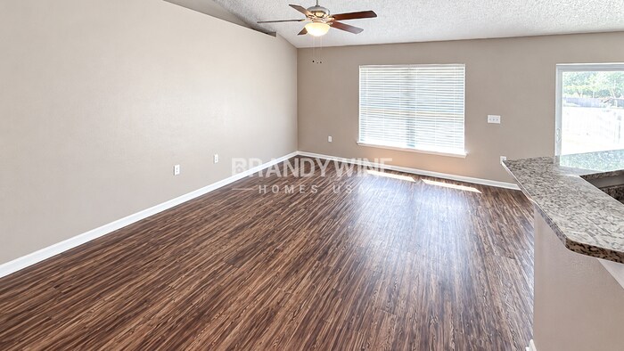 Building Photo - 16030 Lanesboro Ct