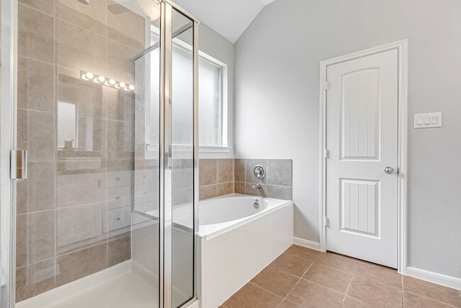 Building Photo - 146 Black Swan Pl
