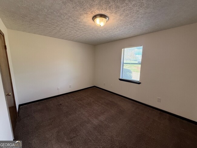 Building Photo - 265 Vincent Dr