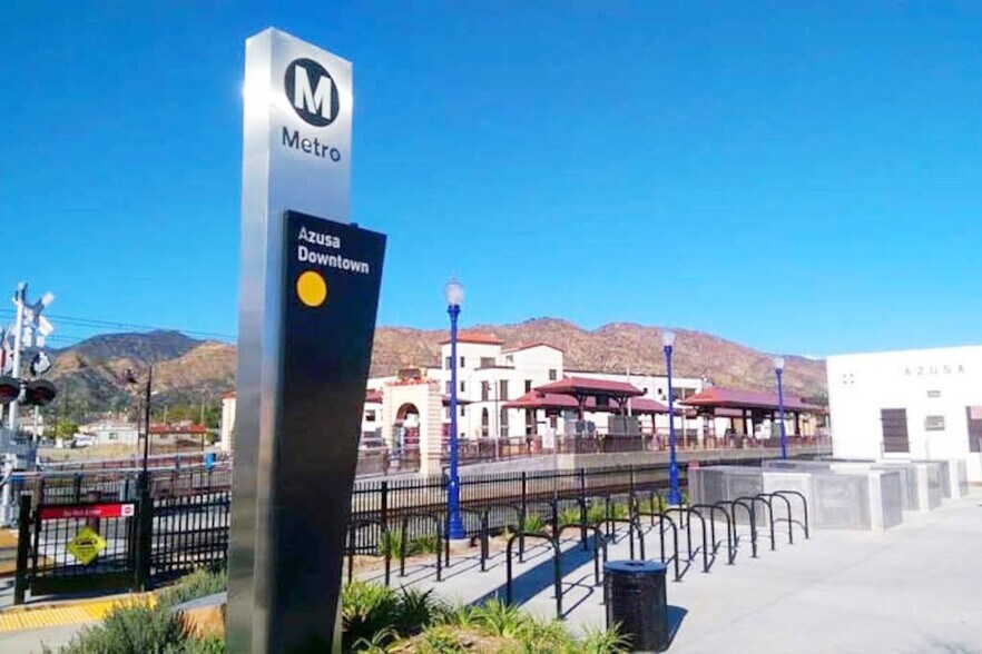 1 Minute Walk to Azusa Metrolink Station - 811 N Dalton Ave