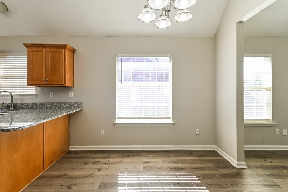 Building Photo - 5871 Carrel Cove