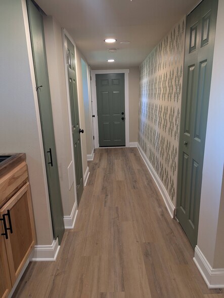 Front Door Hallway - 6504 Hansford St
