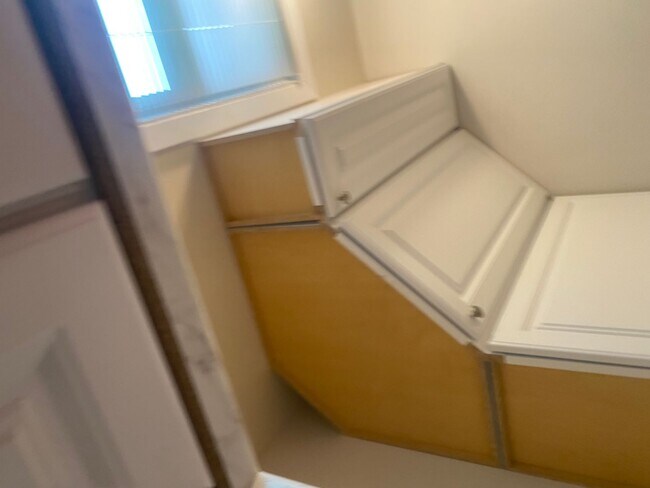 Building Photo - REFRESHED 2 BEDROOM, 1 BATH BELTON ISD