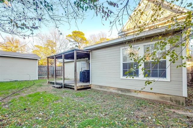 Building Photo - 1633 Trinity View St